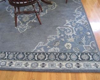 AREA RUG