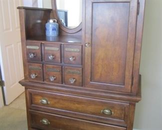 PART OF KINGSIZE BEDROOM SET