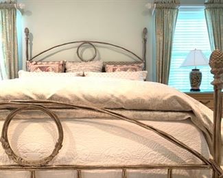 Acorn Top Wrought Iron KING Bed