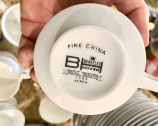 BERKELEY HOUSE BRIDAL WREATH CHINA