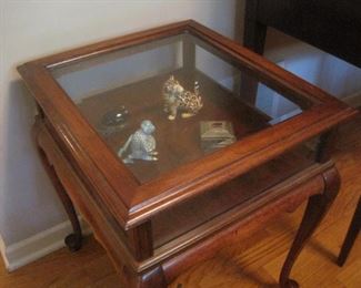 Tilt Top Curio Table.