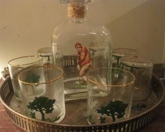 Vintage Golf Themed Decanter and Glasses.