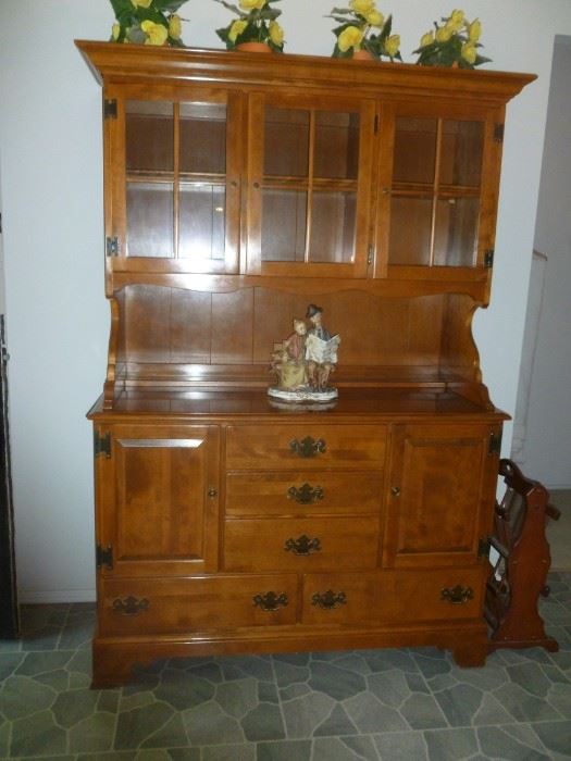 Ethan Allen Hutch