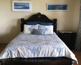 Villa Sonoma Matching Queen Bed (high end)