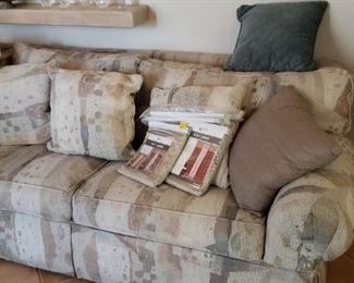 (2) 6' Sofas