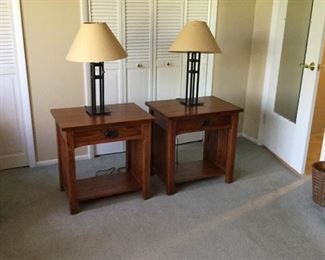 Two Matching Bedside Tables with Matching Lamps https://ctbids.com/#!/description/share/239570