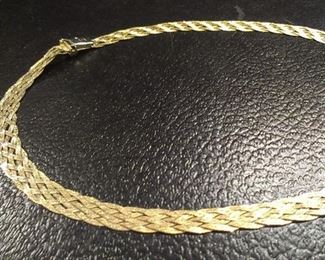 14 kt y gold woven necklace, really elegant (Presale item)