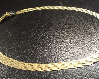 14 kt y gold braided necklace, great condition