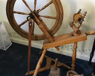 Antique spinning wheel