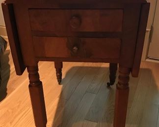 Drop Leaf Stand