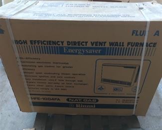 Rinnai Natural Gas heater RHFE-1004FA 10,500-38,400 BTU