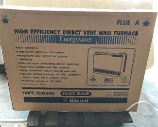 Rinnai Natural Gas heater RHFE-1004FA 10,500-38,400 BTU