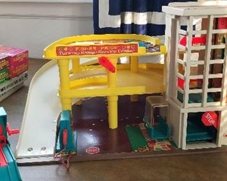 Little People Fisher Price Parking garage vintage toy