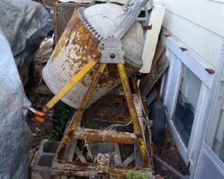 portable cement mixer