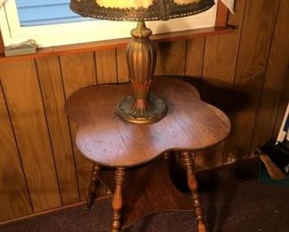 1345 Clover Table Lampmin