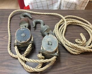 Vintage wooden block and tackle