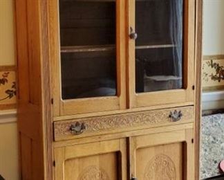 Atq Oak Dish Cabinet