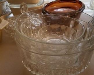 Glassware bowls