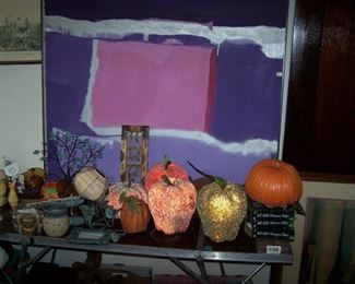 OIL ON CANVAS & MORE HOLIDAY DECORATIONS