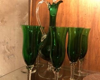 Green decanter set with 6 stems