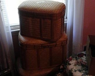 nesting wicker boxes 