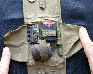 WW1 shaving kit with sharpening strap