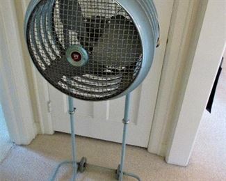 Vintage Westinghouse "Mobilaire" fan