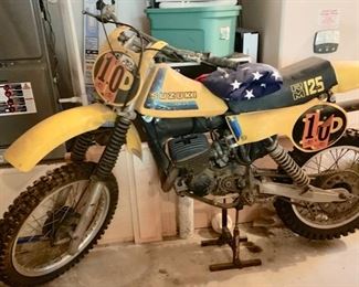 Suzuki Dirt Bike, RM125