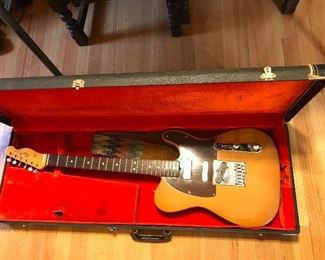 FENDER GUITAR
