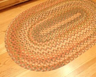 BRAIDED RUGS LARGE ROUND - OVALS - VARIETY OF SIZES