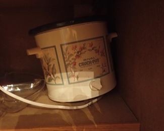 CROCK POT