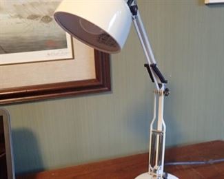 WHITE ADJUSTABLE LAMP