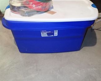 LARGE TUB