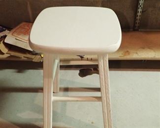 WHITE STOOL