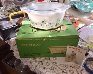 Vintage Pyrex - New in box...never used.  Brides Casserole - with cradle and original box