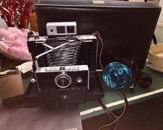 Polaroid Automatic 250 Land Camera with flash, accessories and case