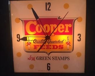 1961 Cooper Feeds /S & H Green Stamps Pam Clock(15"x15")