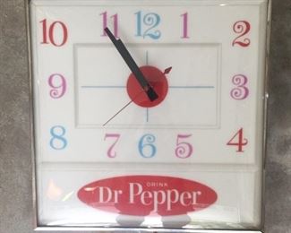 1960's Dr. Pepper Pam Clock(15"x15")
