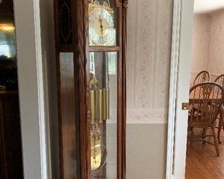 Very Nice Howard Miller Grandfather Clock works perfectly!