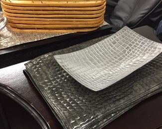 Placemats, serving trays