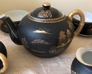 Shuzan Fukiyaki Japanese Black Gilded Gold Porcelain Tea Set 