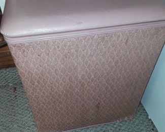 Vintage hamper