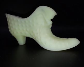 Milk glass shoe