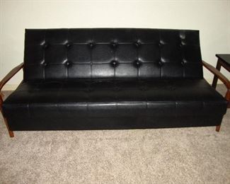 MID-CENTURY FUTON