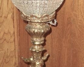SPLENDID CHERUB LAMP