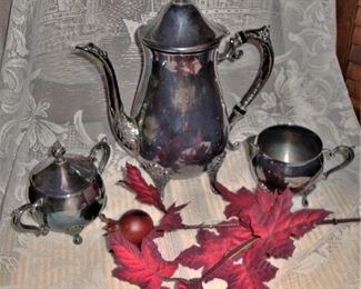 TEA SET by LEONARD