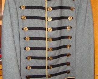 THIS PARTICULAR UNIFORM WAS WORN IN THE MOVIE "BLUE AND GRAY " WHICH WAS A CIVIL WAR MINISERIES IN TH 8O's. WE HAVE THE COA FROM THE WESTERN COSTUME CO. HOLLYWOOD, CA (SEE NEXT PICTURE)