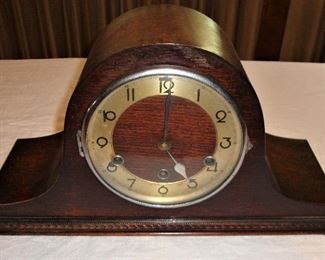 ANTIQUE CHIME CLOCK WITH KEY - PRE WWI 1912ca