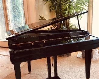 Small scale player baby grand piano 