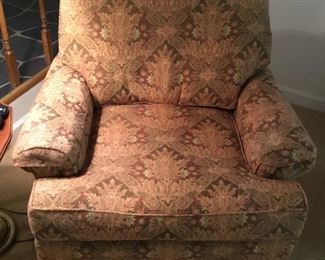 COMFY UPHOLSTERED CHAIR